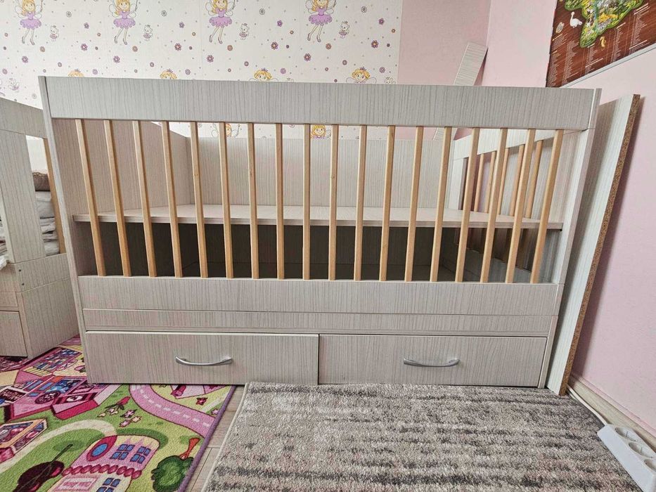 Две еднакви бебешки/детски легла правени по поръчка