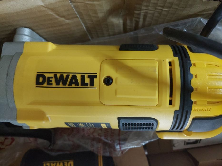 Ушм ( болгарка) фирмы  Dewalt