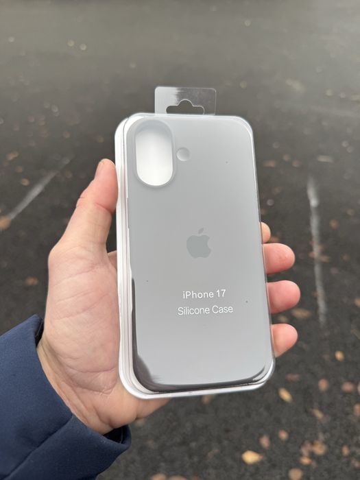 - Huse iPhone 17 / 17 Pro / 17 Pro Max /  80 lei