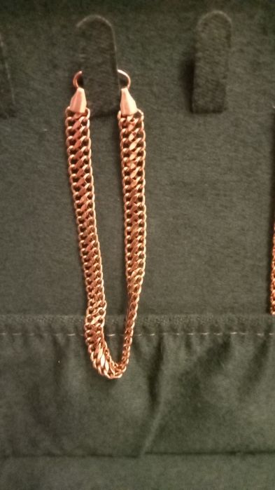 585 алтын сатамын.