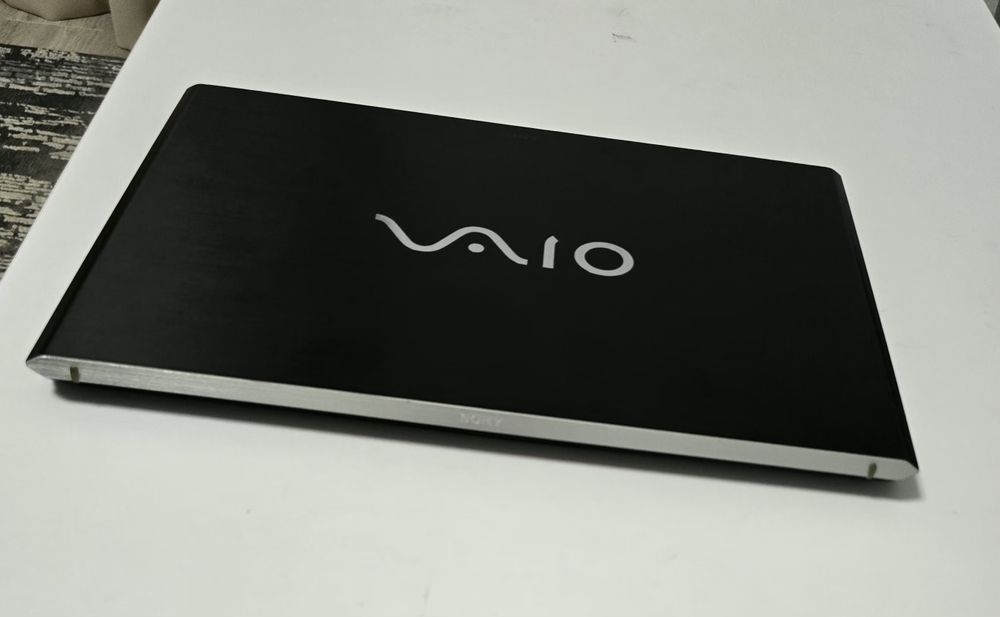 Laptop Sony VAIO SVP132A1CM – Ultrabook subțire, SSD, i5