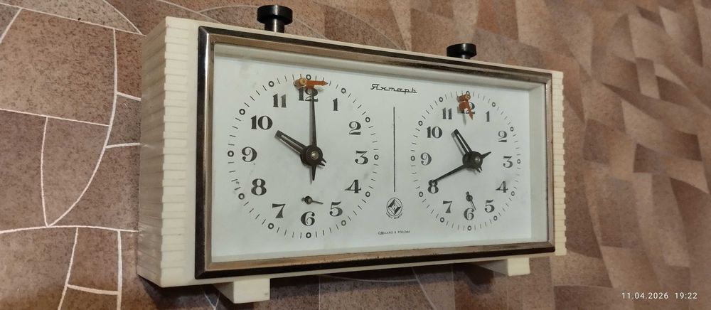 Часы для шахмат.