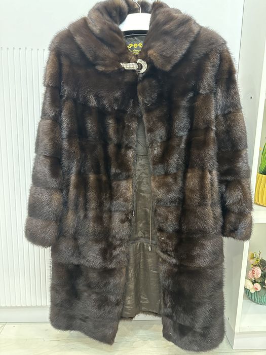 Норковая шуба с капюшоном