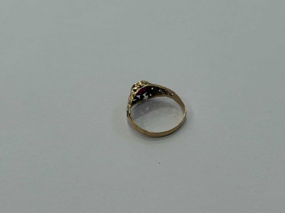 Дамски златен пръстен 2,98 г 14к