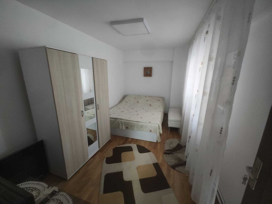 Persoana fizica inchiriez ap 2 camere Pacurari