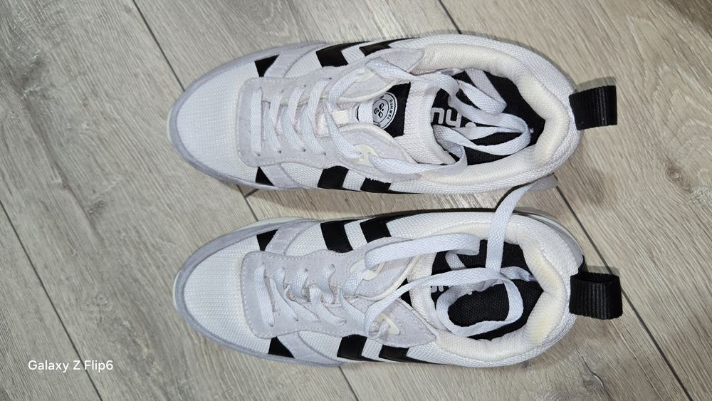 Маратонки Hummel