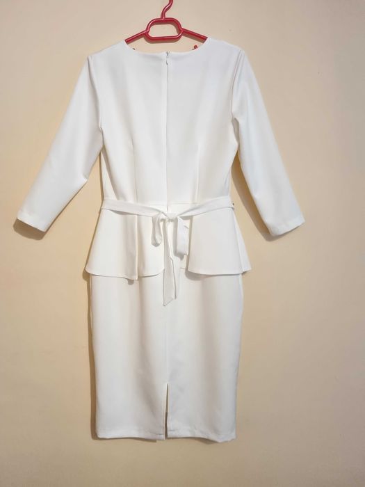 Rochie alba eleganta de ocazie din stofa cu cordon Marimea 38 (M)