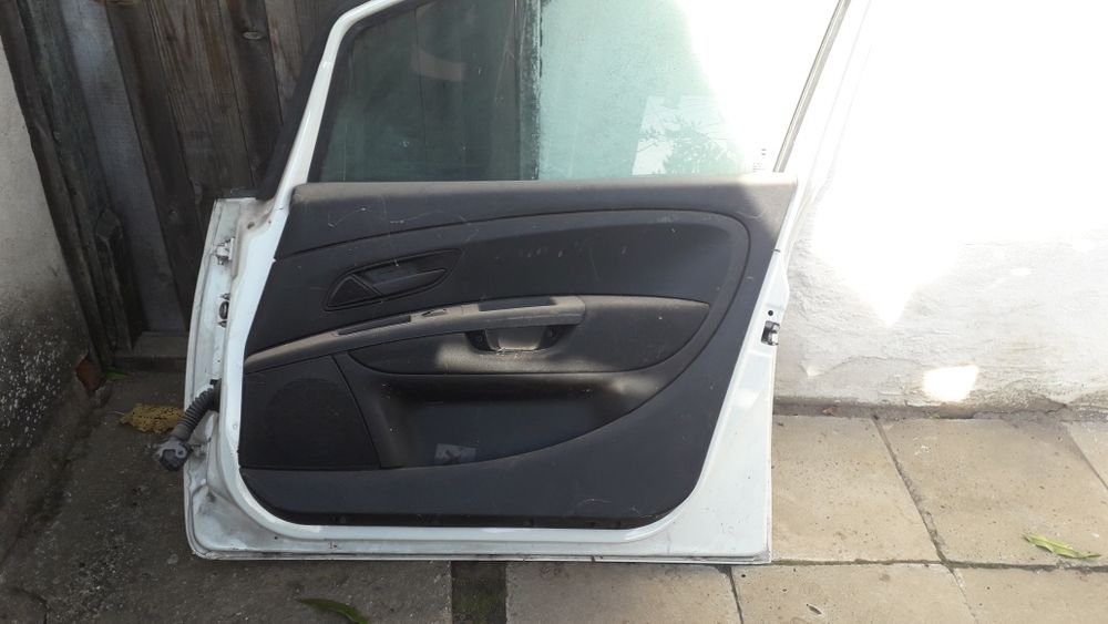 Врати за Фиат Пунто