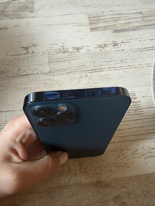 iPhone 12 Pro с оригинална кутия