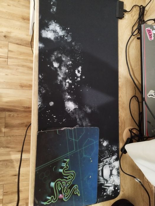Подложка за мишка Razer (в лошо състояние)