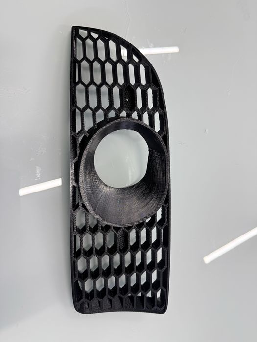 Grila proiectorceata BMW e90 nfl/ fl