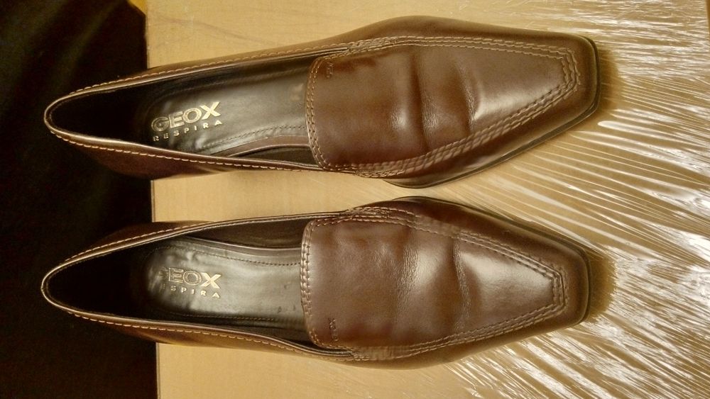 Дишащи дамски обувки Geox естествена кожа, 39 номер