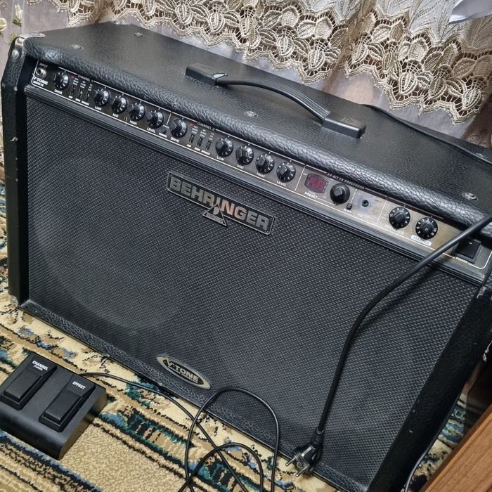 Продаётся behringer