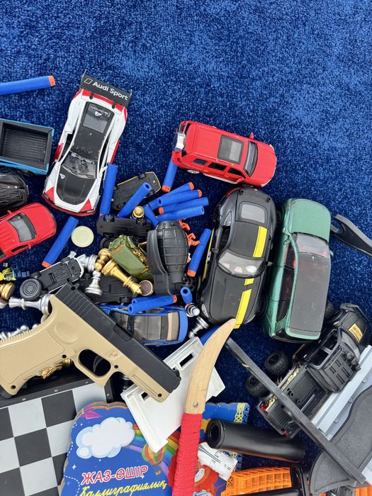 Игрушки все отдам за 20.000