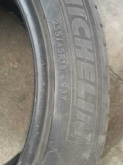 Anvelope de vara Michelin  235/45/R18