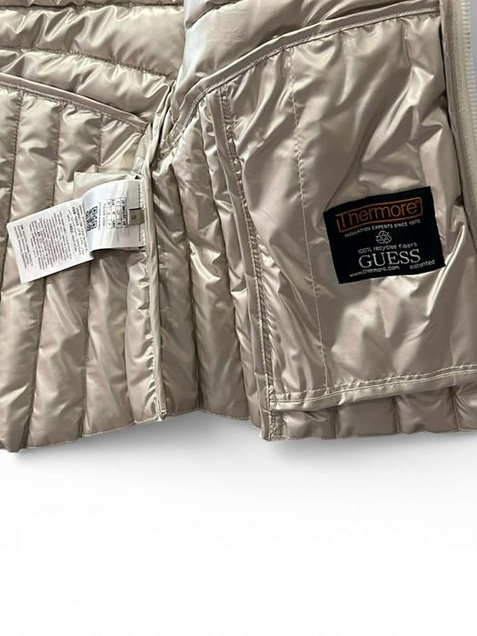 Пролетно дамско яке Guess