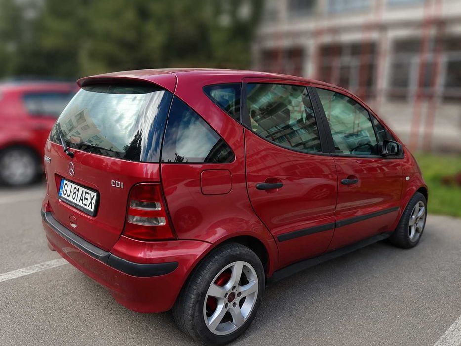 Mașină Mercedes Benz