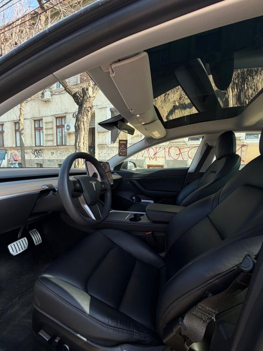 Tesla model 3 performance
