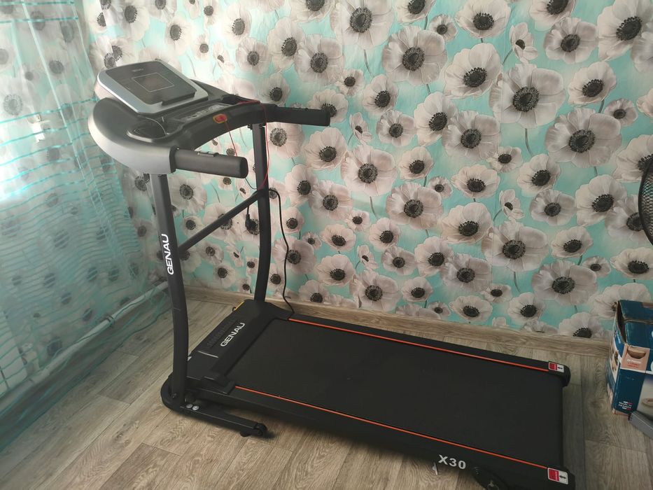 Продам беговую дорожку