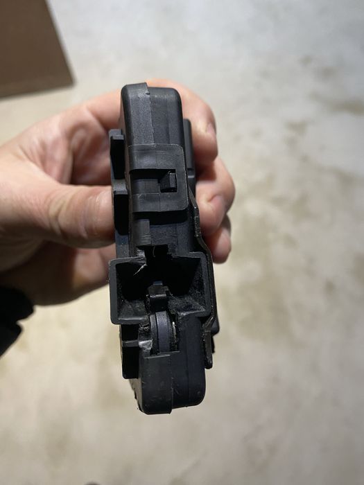 Машинка заден капак бмв e 91