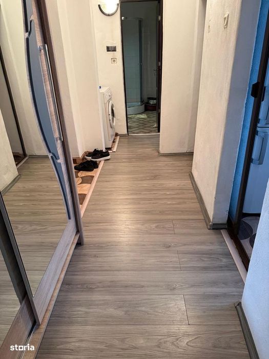 Apartament 2 camere, Rovinari zona Penny