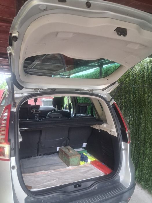 Renault Scenic 2011, 1.5 diesel, cutie automata.