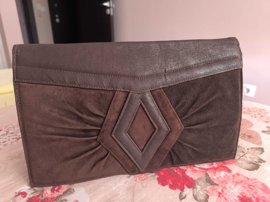 Дамска чанта -плик естествена кожа