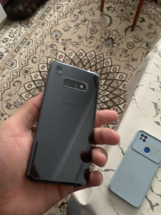 Продам самсунг 10с