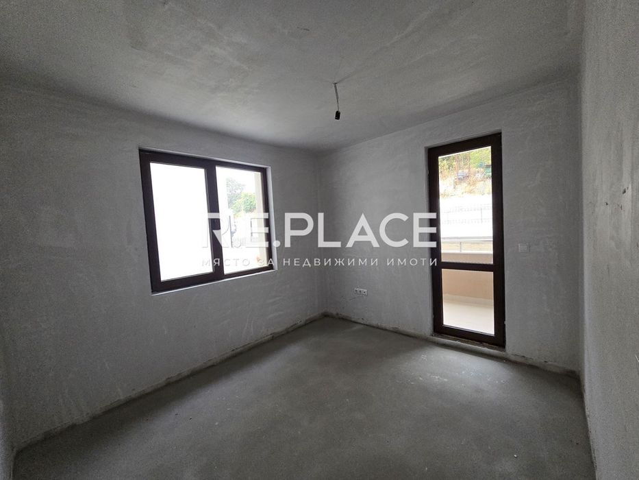 Продава се Тристаен апартамент в Варна, Виница - 127 кв.м за 1339 €/кв.м - Снимка #3