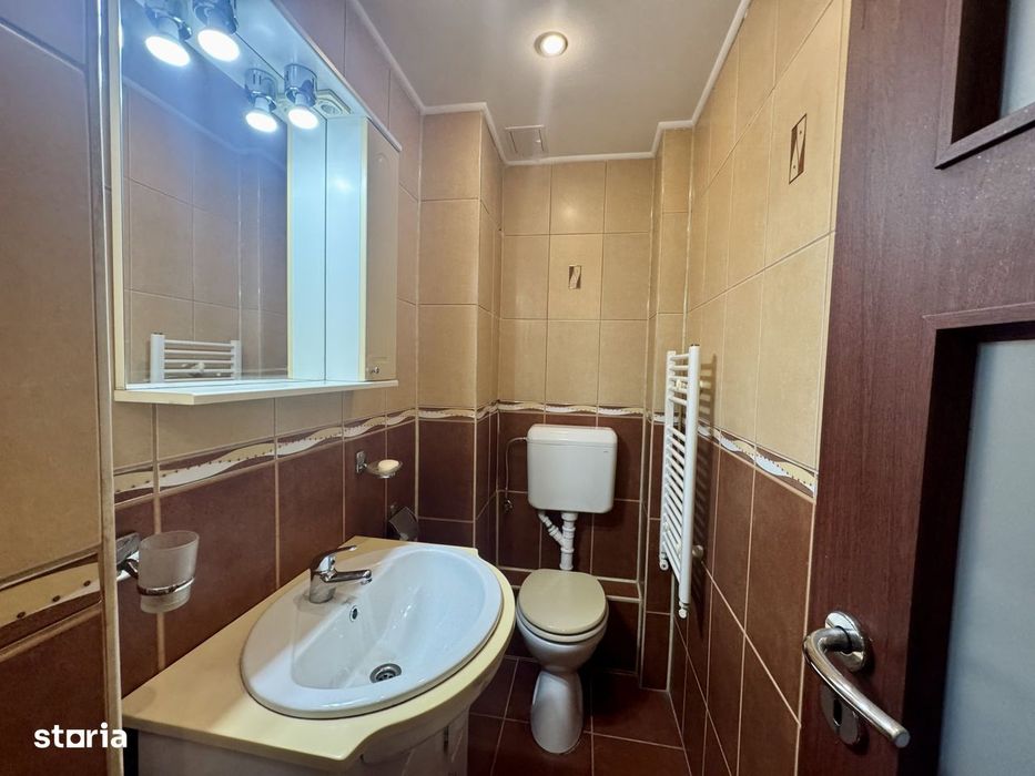 Apartament 3 camere |  Bd. Decebal-metrou Piata Muncii | Pretabil firm