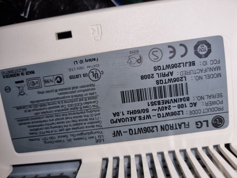 Монитор 20дюймов