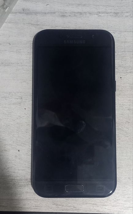 Samsung J5 продам