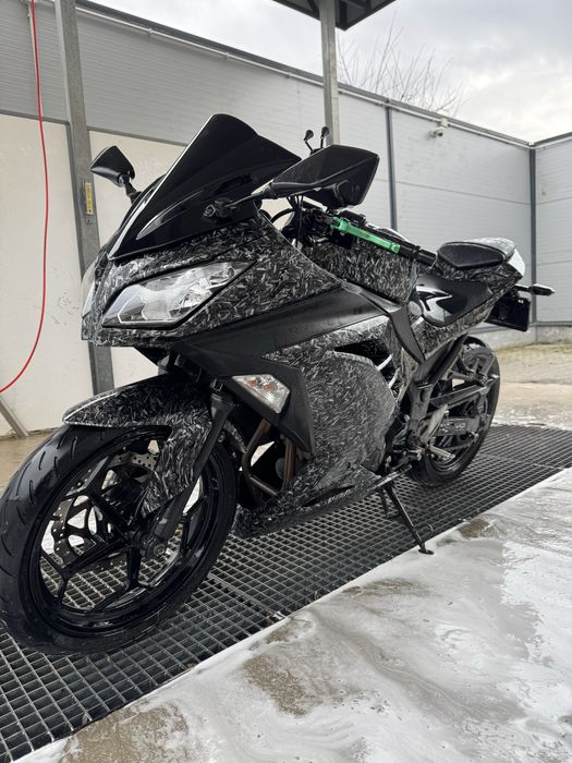 Kawasaki ninja 300