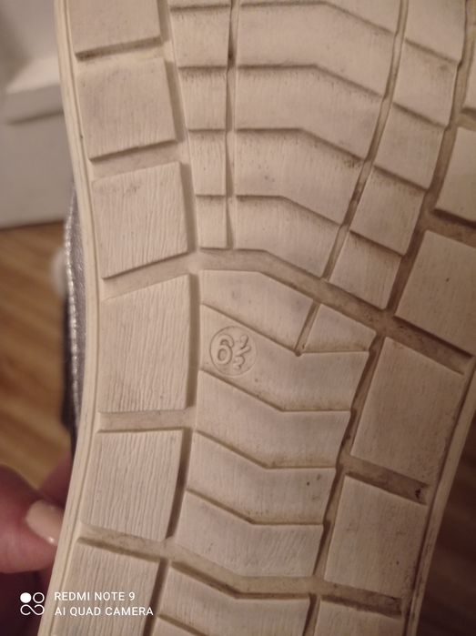 Сникърси, маратонки Capriz и Daris