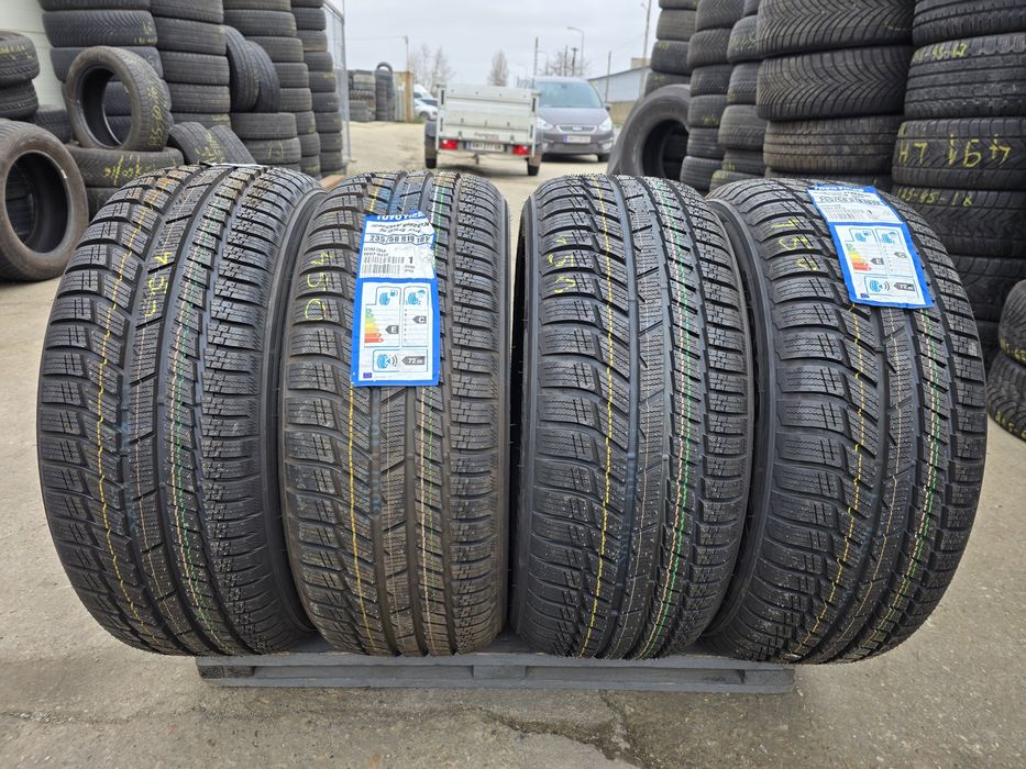 Anvelope de iarna 235-50r18 Toyo
