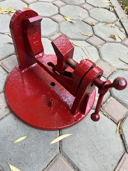 Тиски для труб