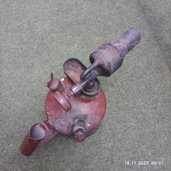 Задвижка , Замок фанера 2,35* 1,30*1cм, лампа доводчик