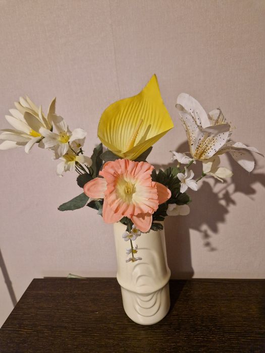 Изкуствени цветя за декорация