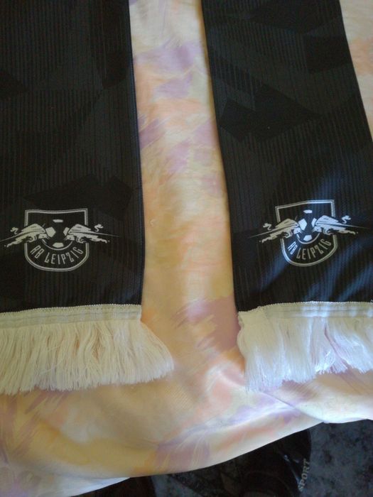 Фенски футболен шал