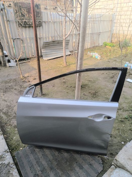 Хундай Элантра 2016 дверь