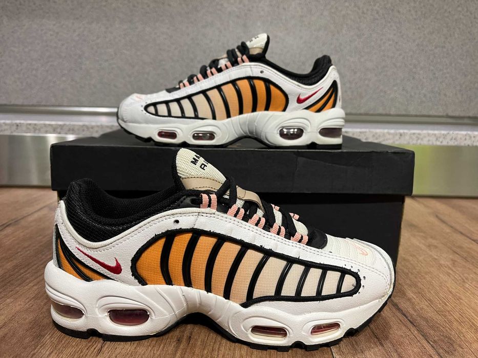 ОРИГИНАЛНИ *** Nike Air Max Tailwind 4 Gradient