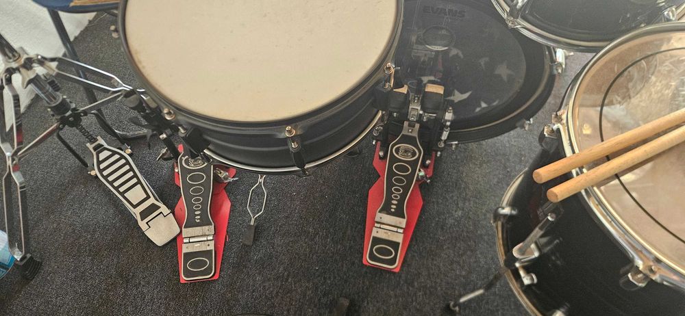 Set tobe millenium cu cinele aditionale+bete+fete de toba+ drum pad de exersare, folosit