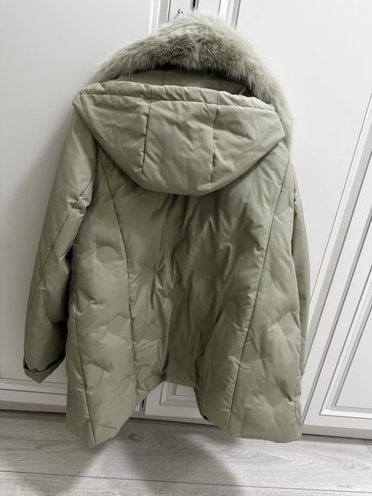 Продам женскую куртку