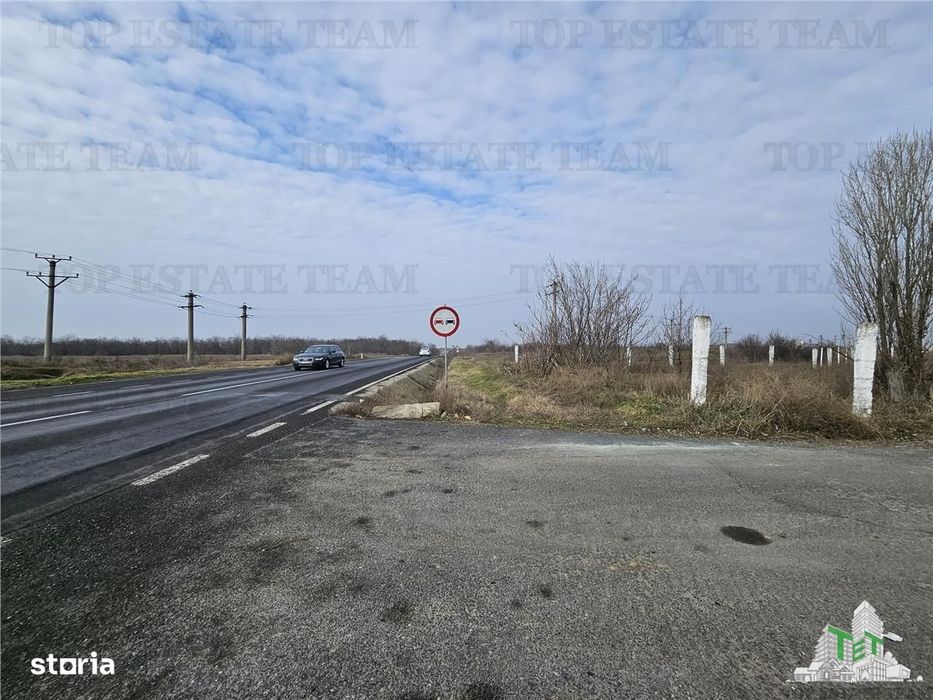 Teren intravilan cu deschidere la DNE, Harsova