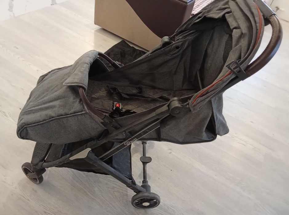 Детская коляска очень хорошем состоянии