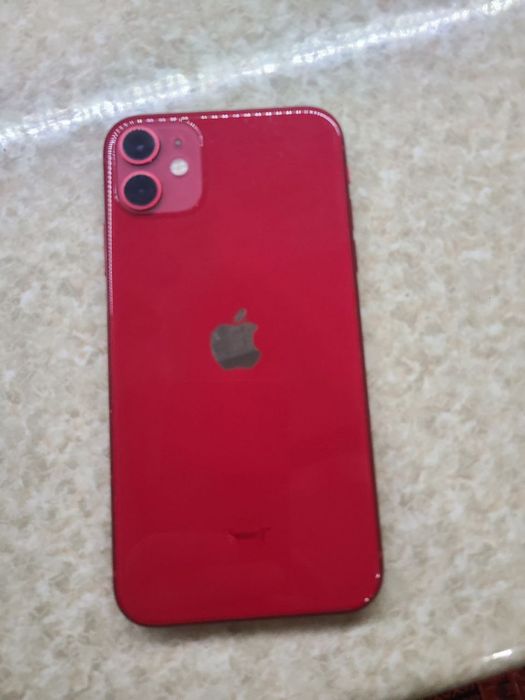 IPhone 11 xolati yaxshi