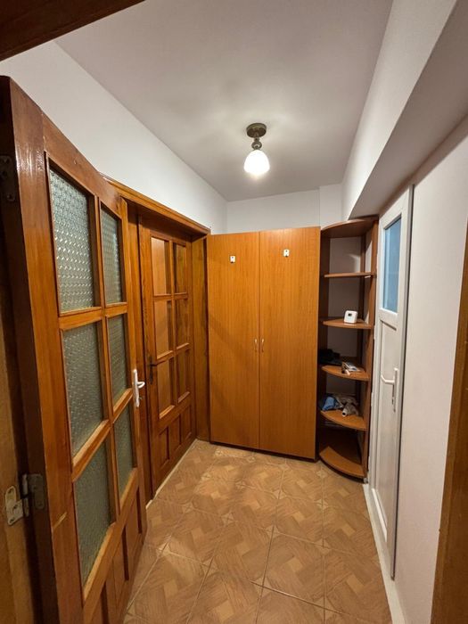 Inchiriez apartament 1 camera - Zona Hala Centrala