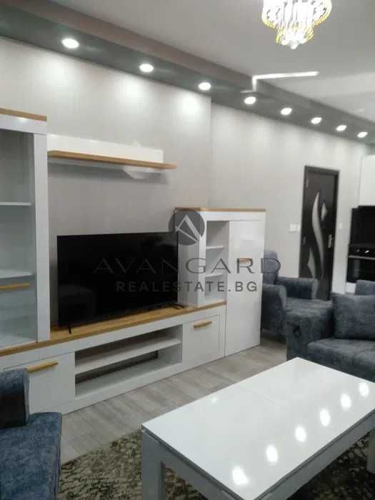 Продава се Двустаен апартамент в Пловдив, Христо Смирненски - 83 кв.м за 2049 €/кв.м - Снимка #1