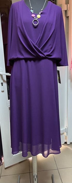 Rochie matase noua  Polonia 48-50
