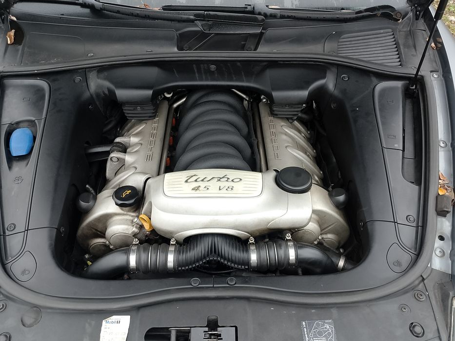 Porsche Cayenne 4.5 V8 Turbo,450 к.с. , автоматик ,10 броя на части